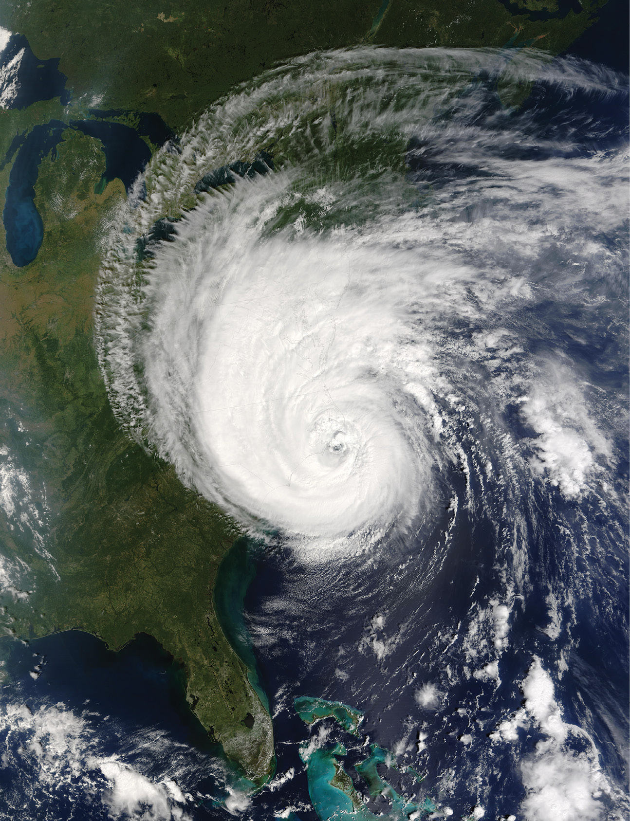 Hurricane Isabel approaches North Carolina’s
      coast on 18 September 2003. (Credit: NASA)